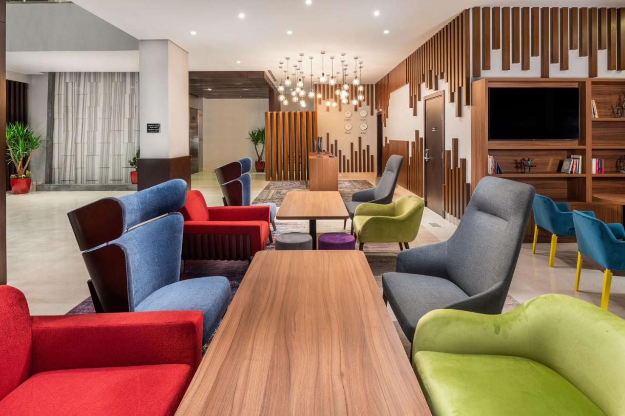 Park Inn By Radisson Jeddah Madinah Road Exteriör bild